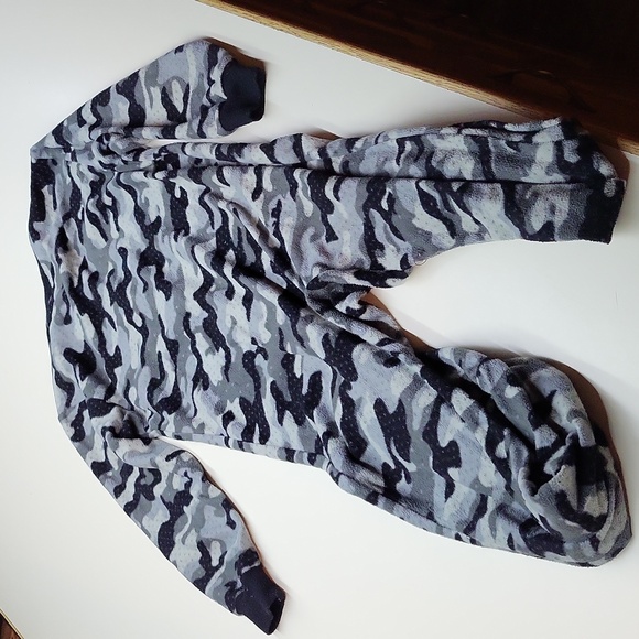 Cherokee Footed PJs - Picture 6 of 6